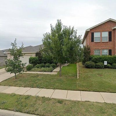 1825 Diamond Lake Trl, Justin, TX 76247