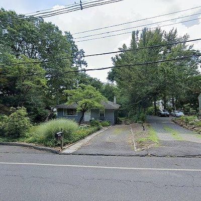 183 Long Hill Rd, Gillette, NJ 07933