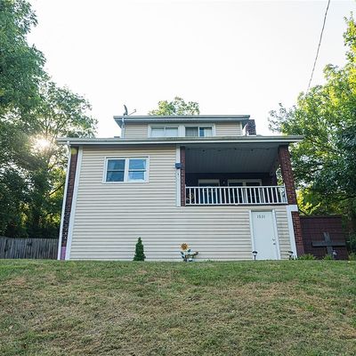 1831 Main St, Bridgeville, PA 15017