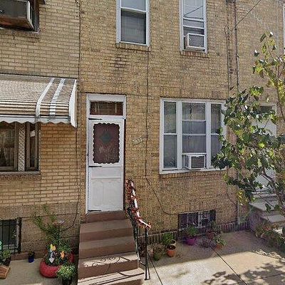 1833 S Mole St, Philadelphia, PA 19145