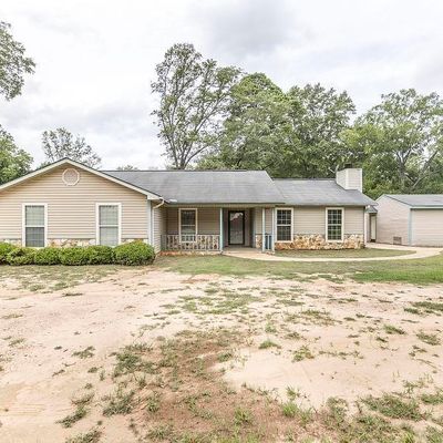 1839 Houston Lake Rd, Kathleen, GA 31047