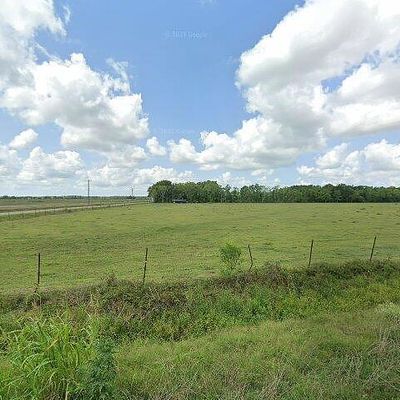 18512 Prairie Rd, Abbeville, LA 70510