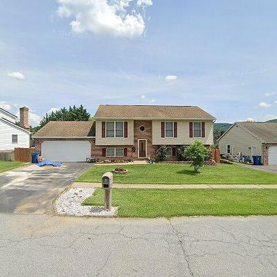 19 Amanda Dr, Smithsburg, MD 21783