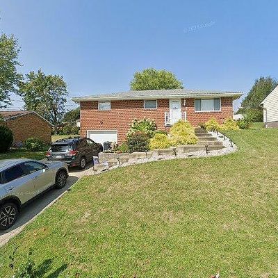 19 Brenda Ave, Jeannette, PA 15644