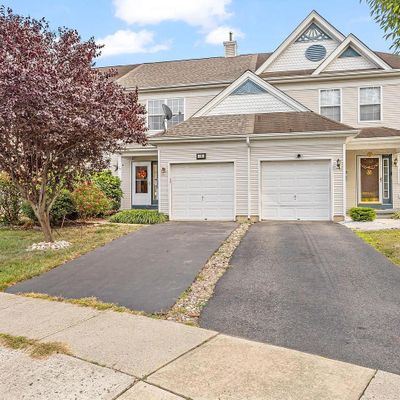 19 Stratford Ct, Burlington, NJ 08016