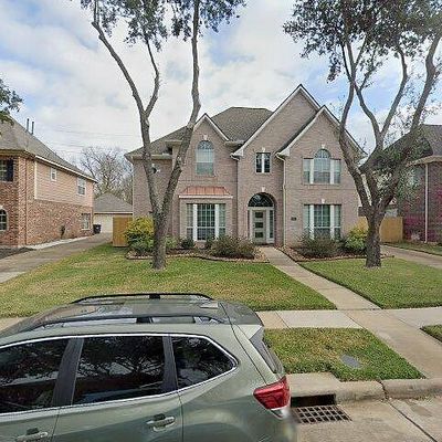 1910 Canyon Crest Dr, Sugar Land, TX 77479