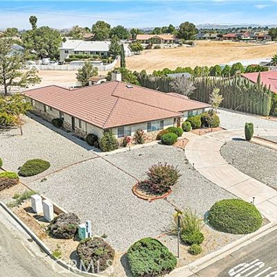 19180 Pimlico Rd, Apple Valley, CA 92308