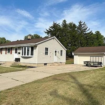 1925 Murray Ave, Waukesha, WI 53186