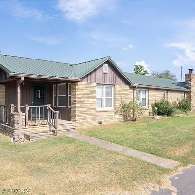 1930 N 16 Th St, Van Buren, AR 72956