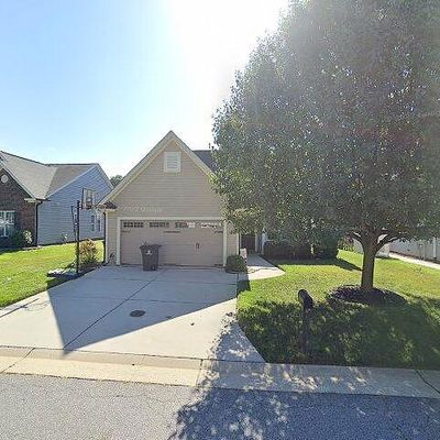 1939 Longburn Dr, Kernersville, NC 27284