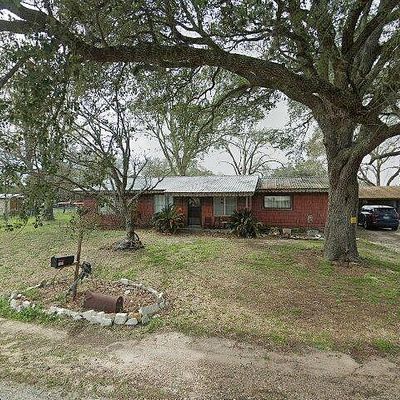 194 Club Dr, Victoria, TX 77905