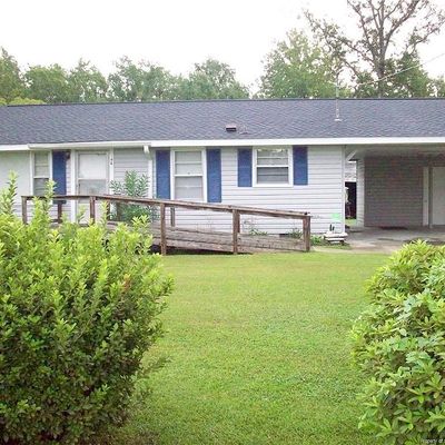 196 Meadow Rd, Lumberton, NC 28358