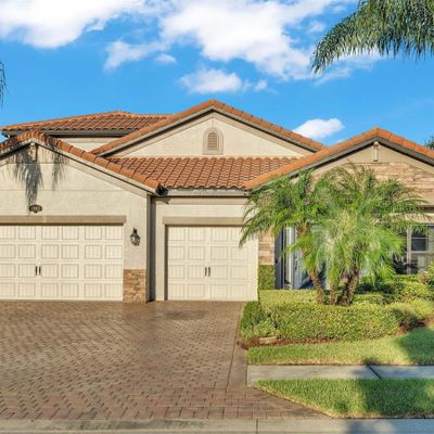 1963 Via Lago Dr, Lakeland, FL 33810