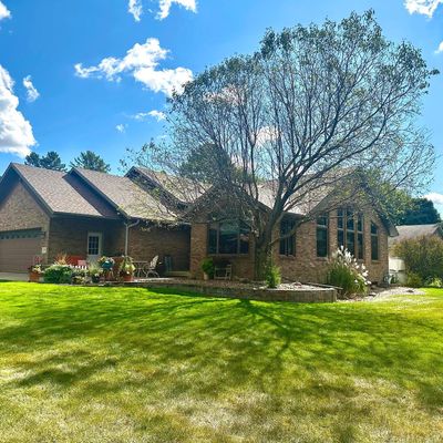 1979 Willow Ave, Worthington, MN 56187