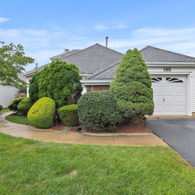 198 Loganberry Ln, Freehold, NJ 07728