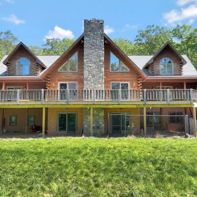 199 Indian Trail Rd, Milford, PA 18337