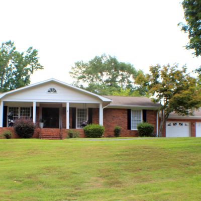 2 Meadowlake Dr, Oxford, AL 36203