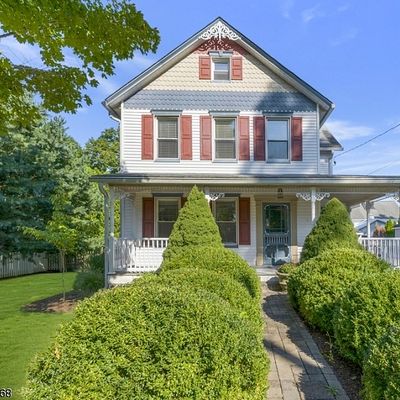 2 Overlook Ave, Gladstone, NJ 07934