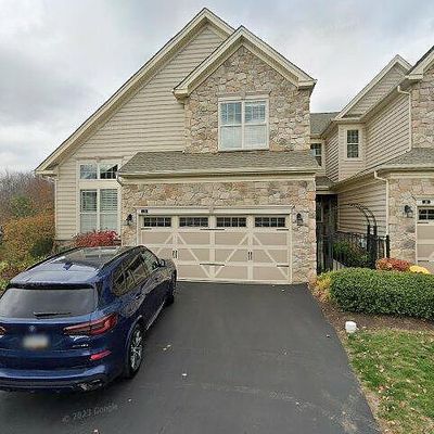 17 Tulip Dr, Malvern, PA 19355