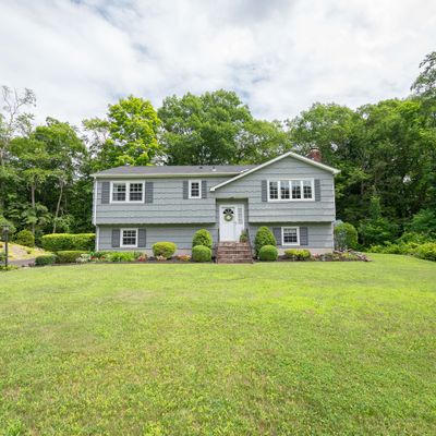 17 Three Partners Rd, Danbury, CT 06811