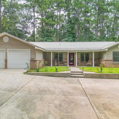 170 E Bond Rd, Wiggins, MS 39577