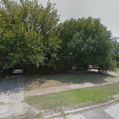 1702 Merrywood Way, Gainesville, TX 76240