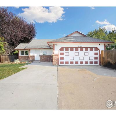 1703 Hoffman Dr, Loveland, CO 80538