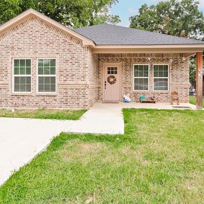 1703 Thompson St, Bridgeport, TX 76426