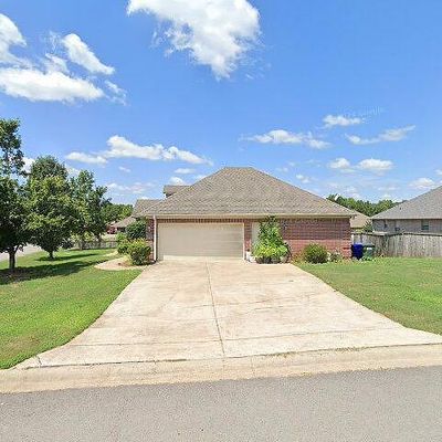 1705 Poteete Dr, Conway, AR 72034