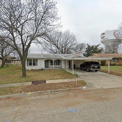 1709 Virginia Pl, Cleburne, TX 76033