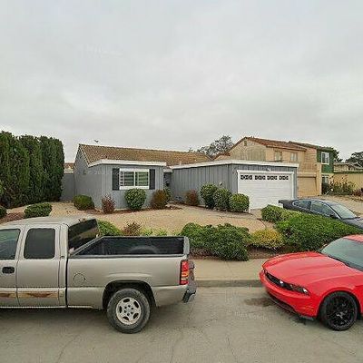 1713 Segovia Cir, Salinas, CA 93906