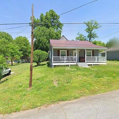 1714 5 Th Ave Sw, Hickory, NC 28602