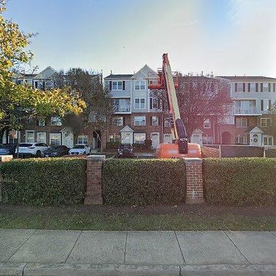 1724 Osage St #304, Alexandria, VA 22302