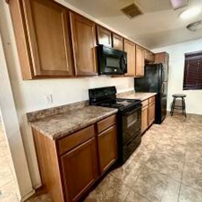 1753 E Pecan Rd, Phoenix, AZ 85040