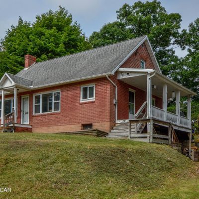 178 E Overbrook Rd, Shavertown, PA 18708