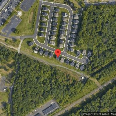 18 Heliport Dr, Tinton Falls, NJ 07724