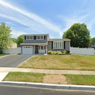 18 Jersey Ave, Old Bridge, NJ 08857