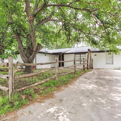 209 Mosley Ln, Alvord, TX 76225