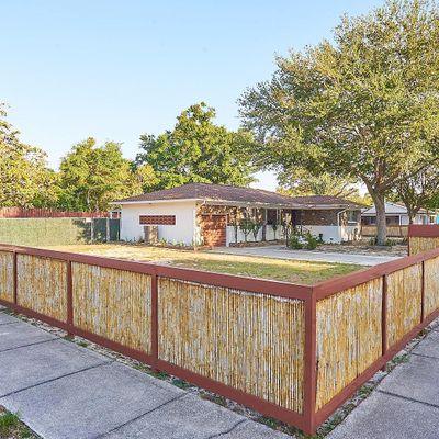 209 N Walton Ave, Tarpon Springs, FL 34689