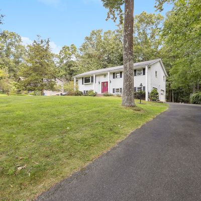 21 Glen Rd, New Fairfield, CT 06812