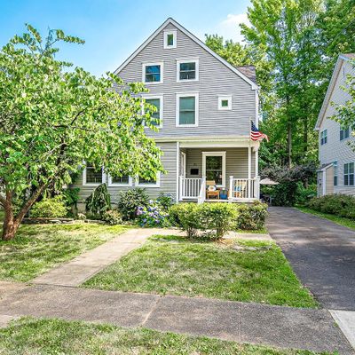 21 Juniper St, Metuchen, NJ 08840