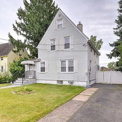 21 Louise St, Garfield, NJ 07026