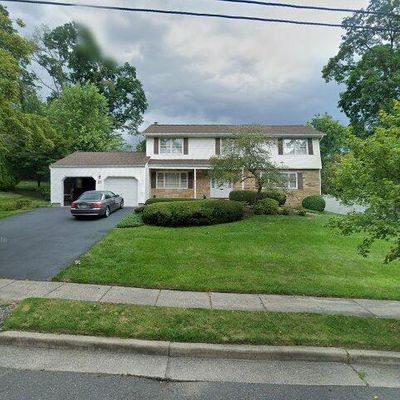 21 Stephens Dr, East Brunswick, NJ 08816