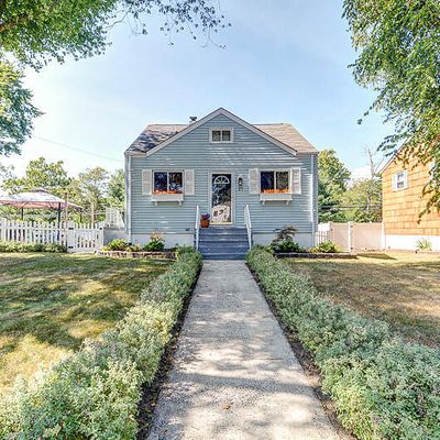 21 Vanada Dr, Neptune, NJ 07753