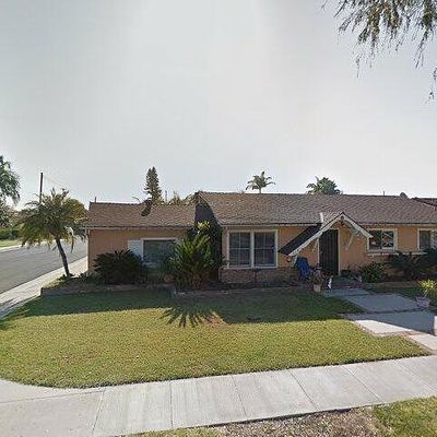 210 W Greenwood Ave, La Habra, CA 90631