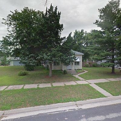 211 E Marion St, Portage, WI 53901