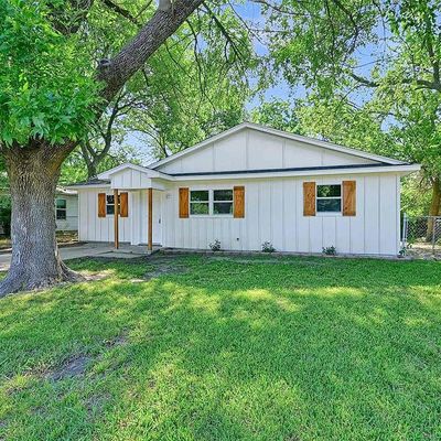 212 S Lillis Ln, Denison, TX 75020