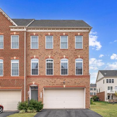 21262 Hyrst Grove Ter, Ashburn, VA 20147