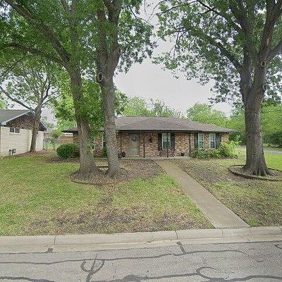 213 Allenwood Dr, Allen, TX 75002