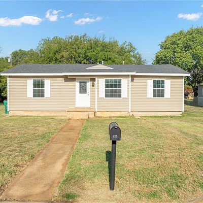 213 Mclennan Rd, Mcgregor, TX 76657